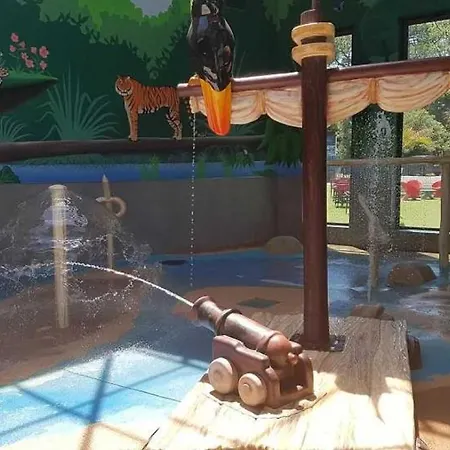 5 Etoiles - Parc Aquatique - Eeiade